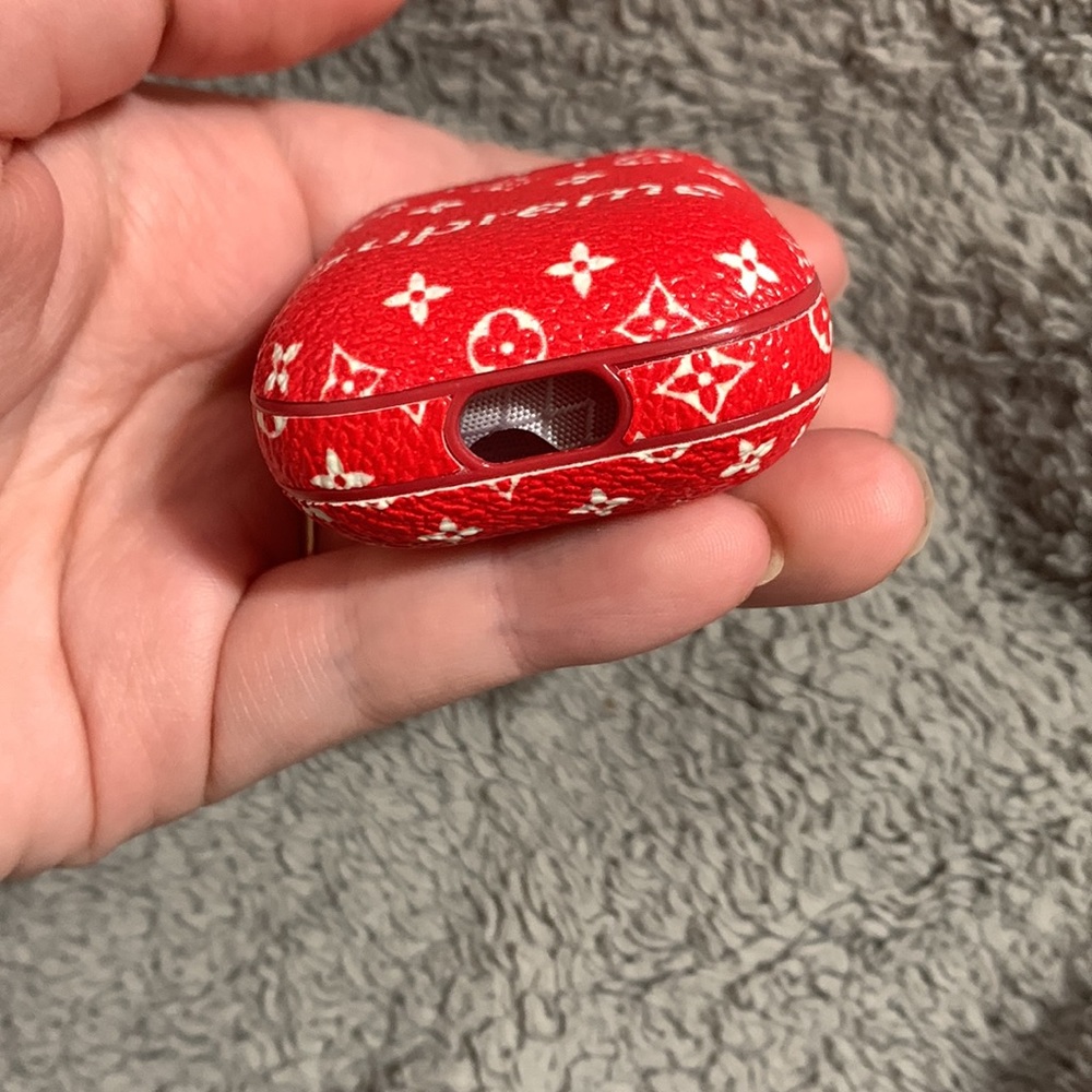AirPod case - Picture 4 of 5